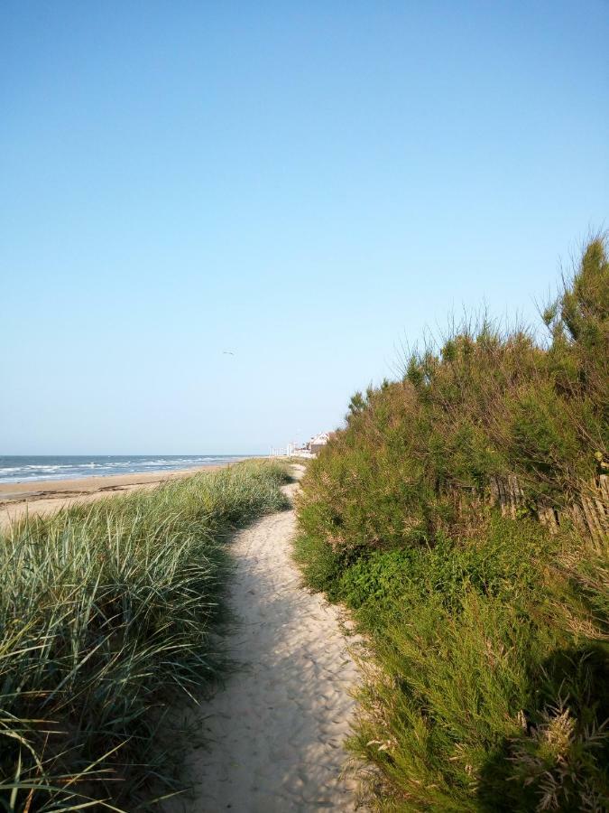 Apartament Studio "Voile De Nacre" Bernières-sur-Mer Zewnętrze zdjęcie